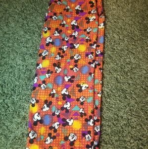 LulaRoe leggings/disney print